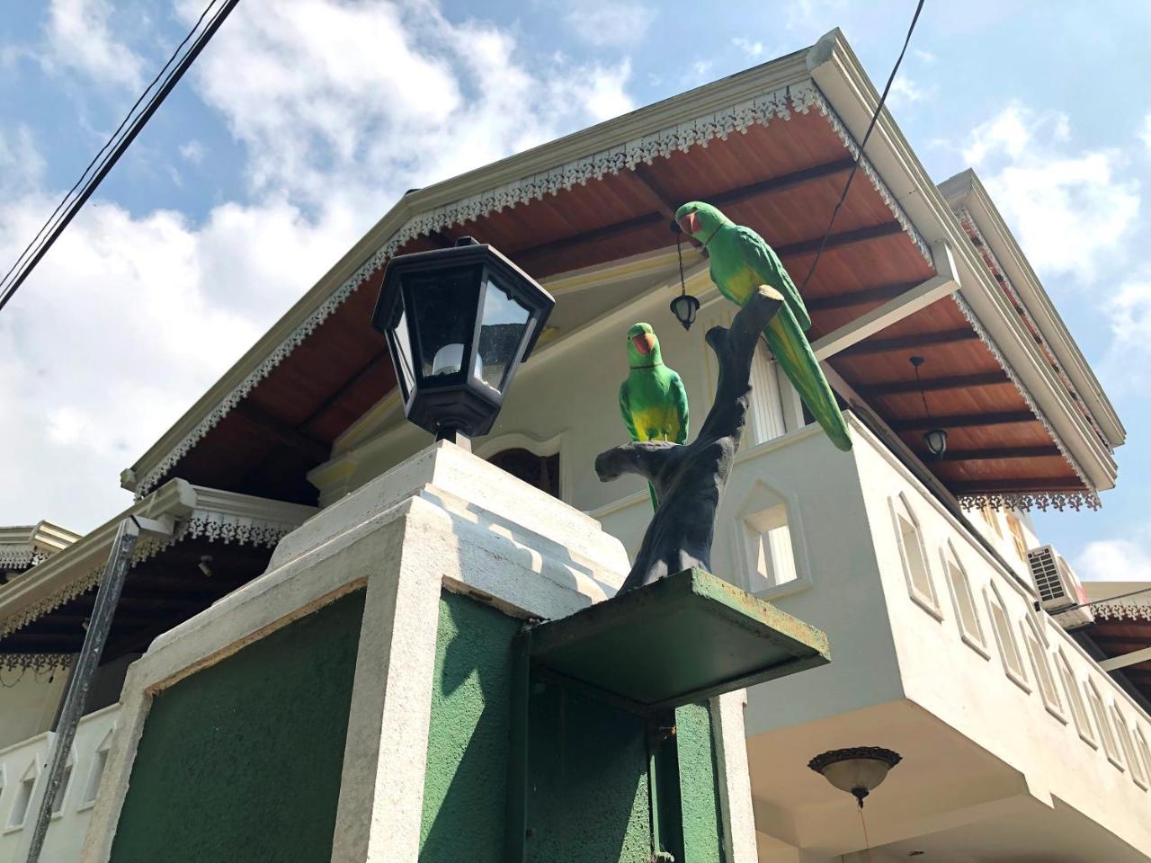 Tiny Royal Palace Unawatuna Exterior photo